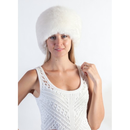 white fox fur hat